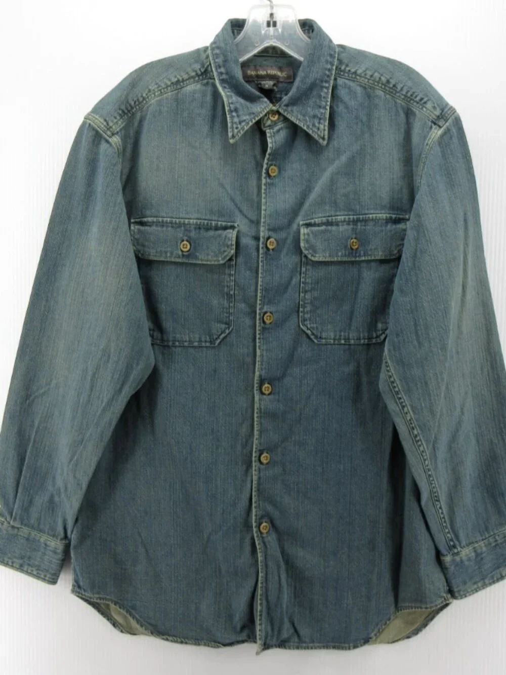 VGT Banana Republic Shirt Medium Denim Button Up Y2K Heritage Travel *